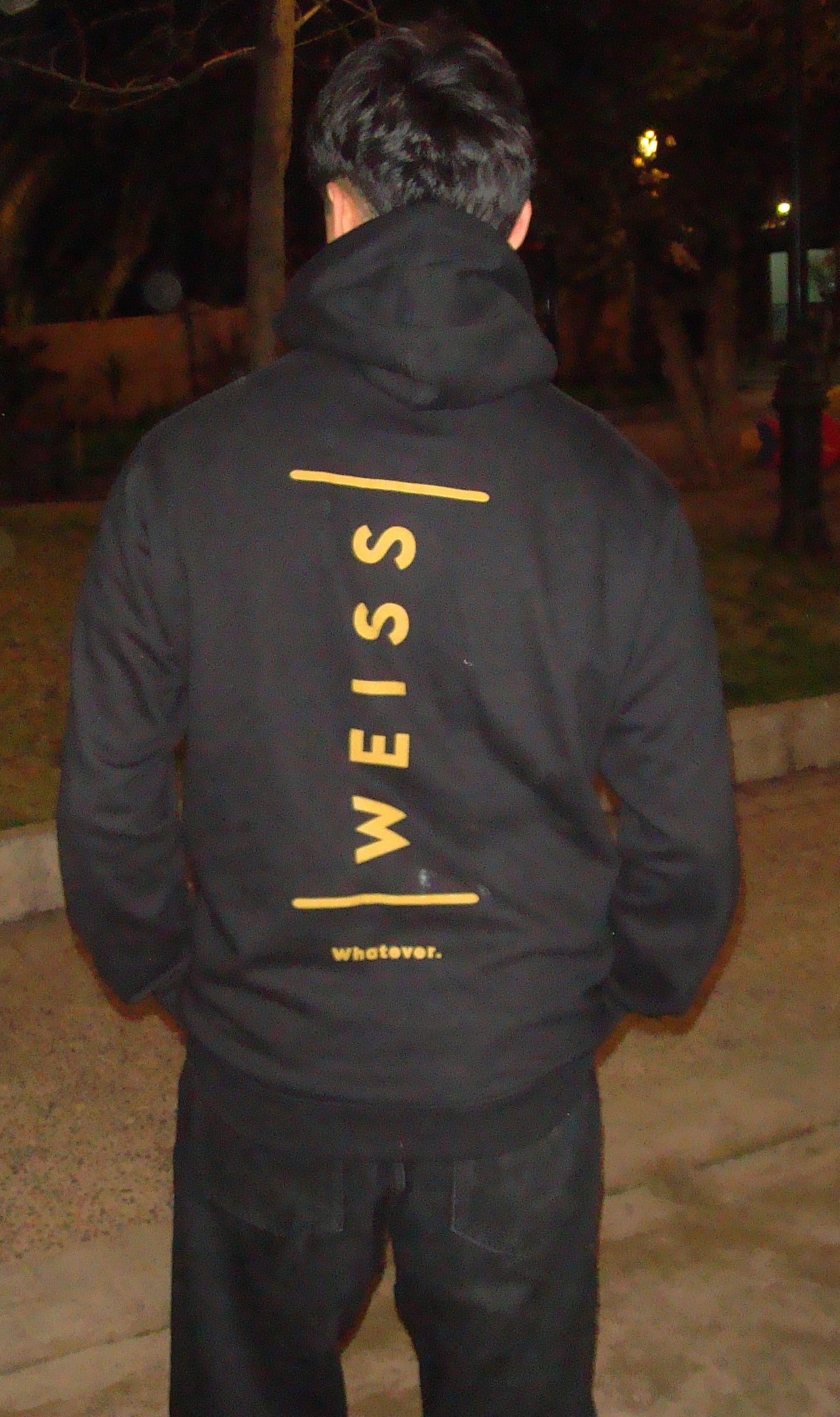 WEISS V1 Black